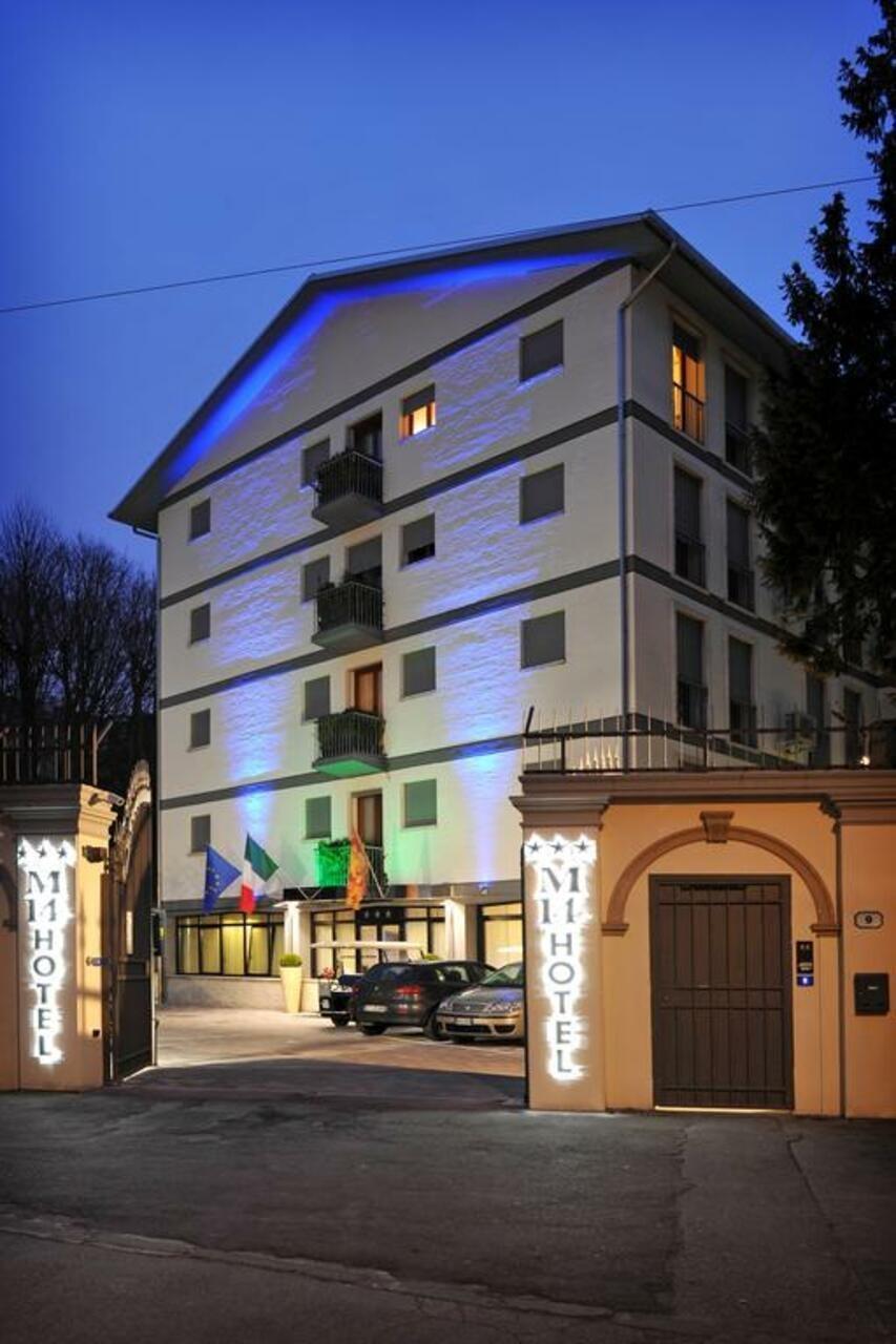 Hotel M14 & 3*
