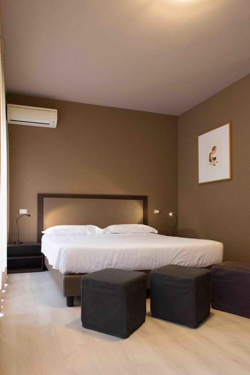 Hotel M14 & 3*